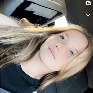 Meet your Posher, Makayla